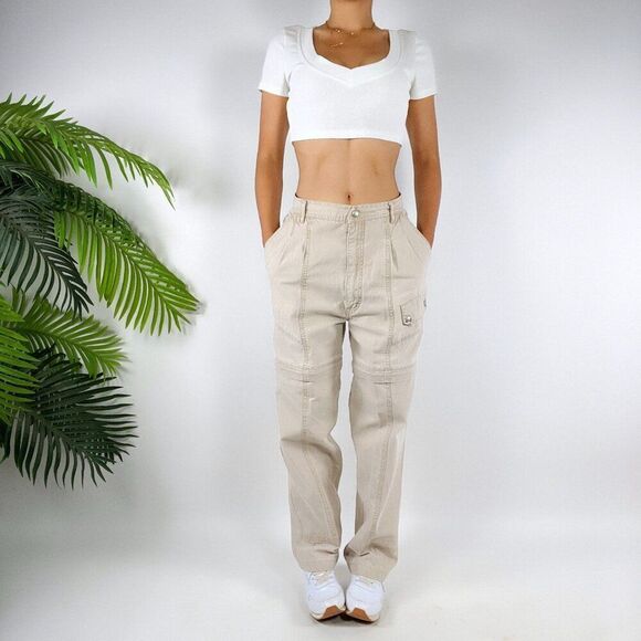 Vintage 90s Khaki Gorpcore Granola Girl Mid Rise Convertible Cargo Pants / 8 - Picture 3 of 6